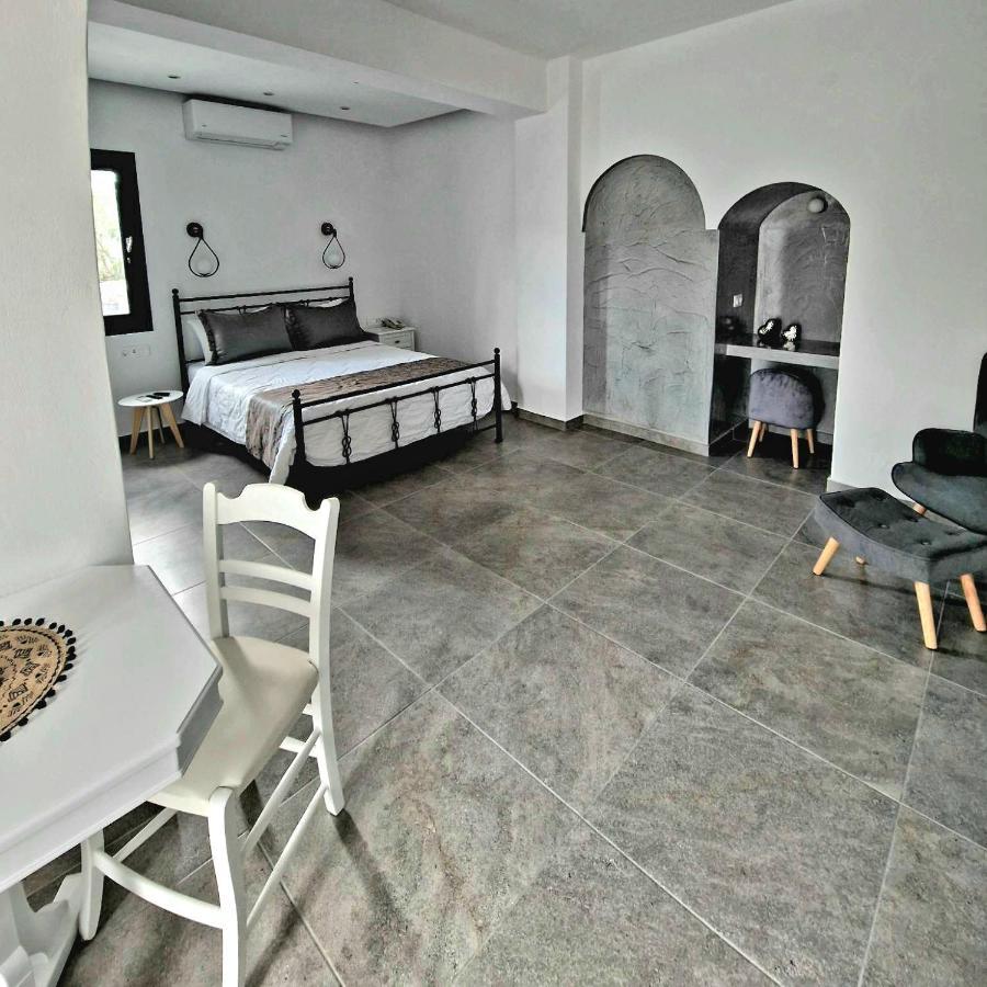 Anthonas Apartments Imerovigli  Dış mekan fotoğraf